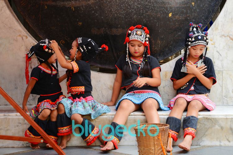 Hmong girls at Doi Suthep